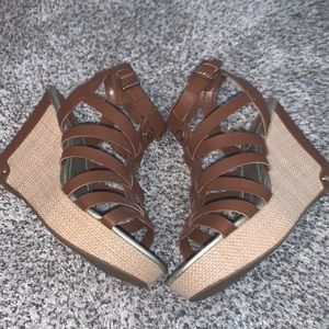 NWOT Liz Claiborne Sz 8 1/2 wedges 🟢